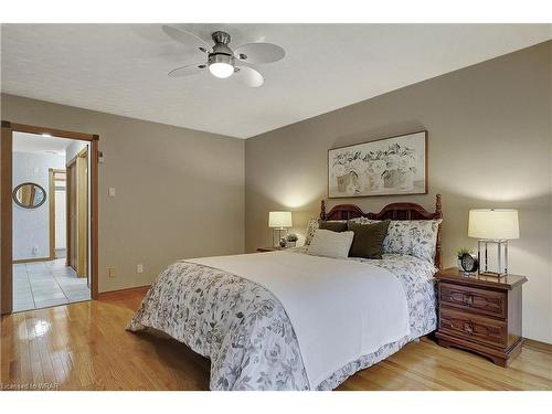 523 Forest Hill Drive, Kitchener, ON - Indoor Photo Showing Bedroom