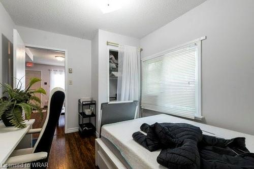 27 Marshall Street, Waterloo, ON - Indoor Photo Showing Bedroom