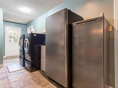 73 Lemon Street, Guelph, ON - Indoor Photo Showing Laundry Room