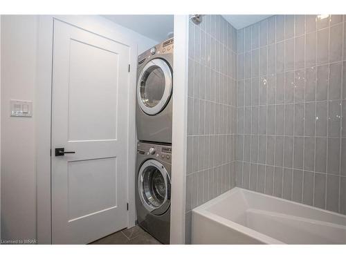 229 Westview Court, Kitchener, ON - Indoor Photo Showing Laundry Room