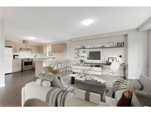 777 Stirling Avenue S, Kitchener, ON - Indoor Photo Showing Living Room