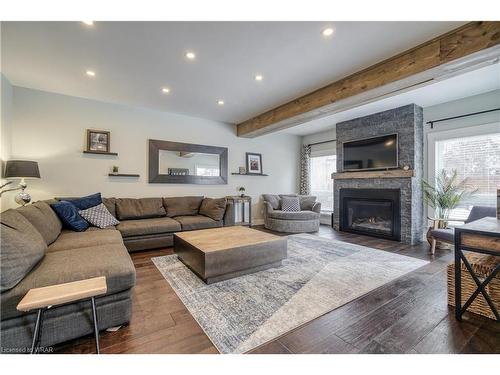 40 Brewster Place, Cambridge, ON - Indoor Photo Showing Living Room With Fireplace