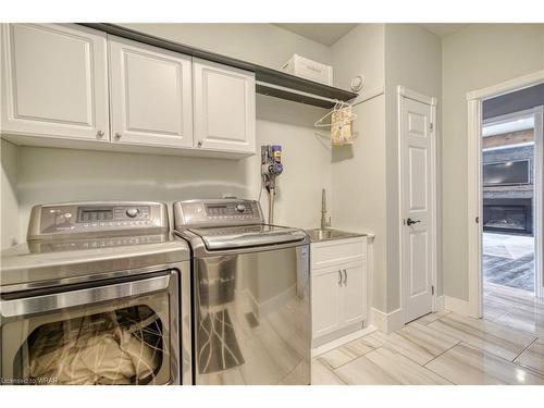 40 Brewster Place, Cambridge, ON - Indoor Photo Showing Laundry Room
