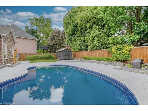 40 Brewster Place, Cambridge, ON - Outdoor With In Ground Pool With Backyard