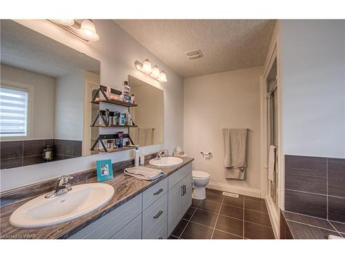 531 Gristmill Street, Waterloo, ON - Indoor Photo Showing Bathroom