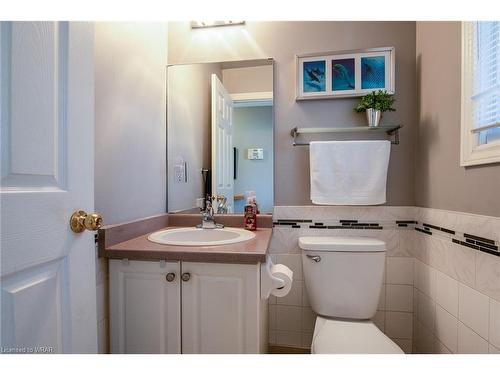 5 Golden Terrace Court, Kitchener, ON - Indoor Photo Showing Bathroom