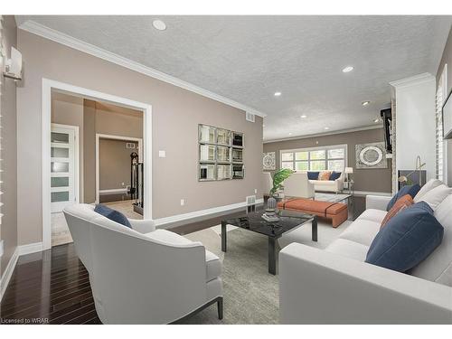 290 Woodridge Drive, Mannheim, ON - Indoor Photo Showing Dining Room