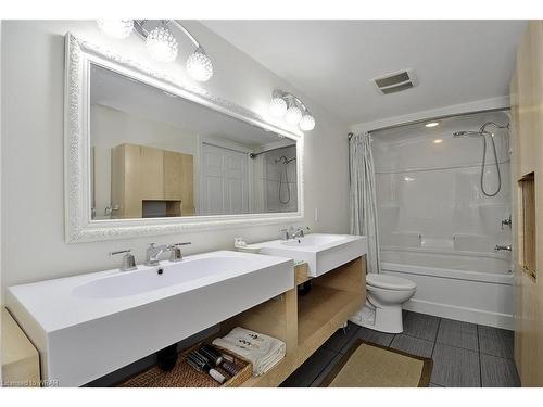 45 Linndale Road, Cambridge, ON - Indoor Photo Showing Bathroom