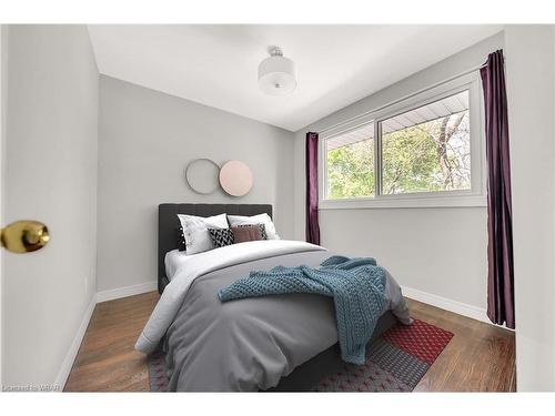 48 Ralgreen Crescent, Kitchener, ON - Indoor Photo Showing Bedroom