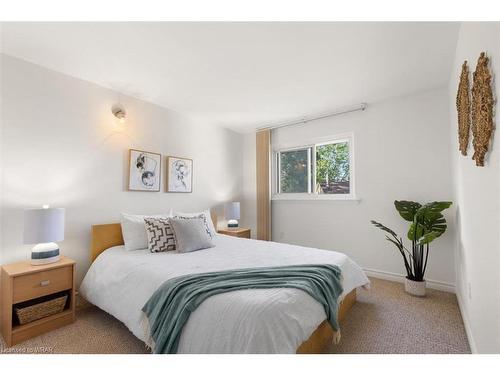 39-51 Paulander Drive, Kitchener, ON - Indoor Photo Showing Bedroom