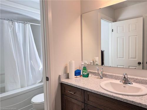 512 Gristmill Street, Waterloo, ON - Indoor Photo Showing Bathroom