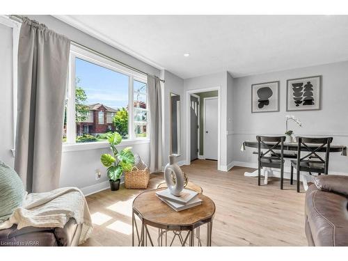 80 Ellis Avenue, Kitchener, ON - Indoor Photo Showing Living Room