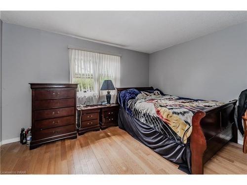 122 Forfar Avenue, Kitchener, ON - Indoor Photo Showing Bedroom