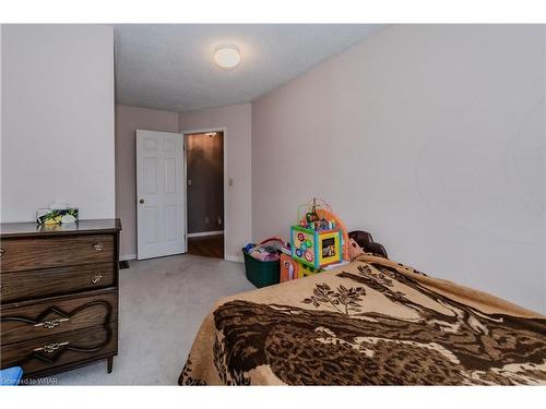 122 Forfar Avenue, Kitchener, ON - Indoor Photo Showing Bedroom