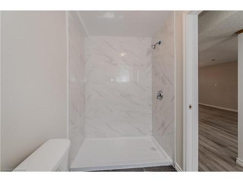 122 Forfar Avenue, Kitchener, ON - Indoor Photo Showing Bathroom