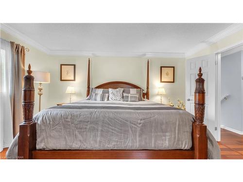 37-1499 Byron Baseline Road, London, ON - Indoor Photo Showing Bedroom