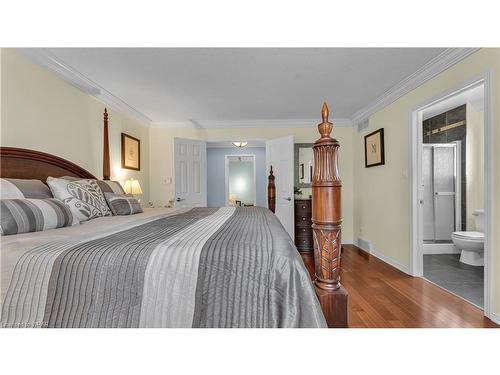 37-1499 Byron Baseline Road, London, ON - Indoor Photo Showing Bedroom