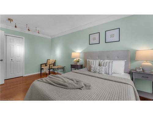 37-1499 Byron Baseline Road, London, ON - Indoor Photo Showing Bedroom