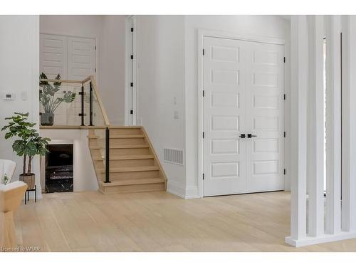 6614 Gore Road, Puslinch, ON - Indoor Photo Showing Bedroom