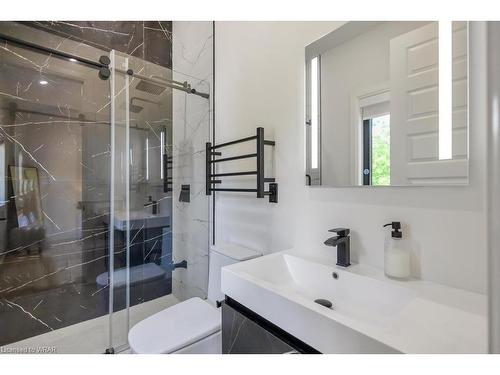 6614 Gore Road, Puslinch, ON - Indoor Photo Showing Bathroom