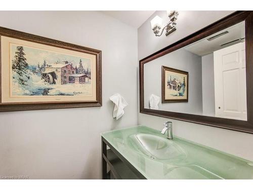 44 Ridgewood Crescent, Cambridge, ON - Indoor Photo Showing Bathroom
