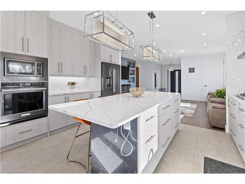 24 Sylvia Street, Kitchener, ON - Indoor Photo Showing Kitchen With Upgraded Kitchen
