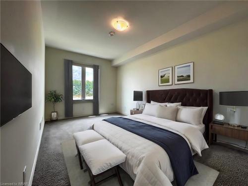 18-235 Chapel Hill Drive, Kitchener, ON - Indoor Photo Showing Bedroom