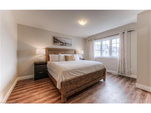 30-625 Blackbridge Road, Cambridge, ON - Indoor Photo Showing Bedroom