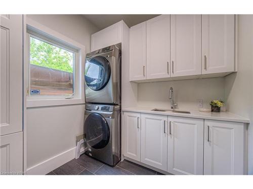 332 Woolwich Street, Kitchener, ON - Indoor Photo Showing Laundry Room