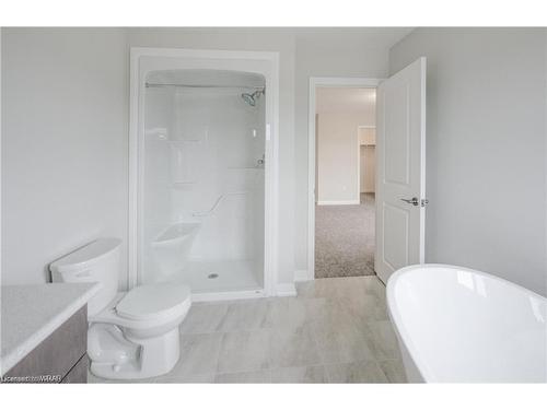 7374 Marvel Drive, Niagara Falls, ON - Indoor Photo Showing Bathroom