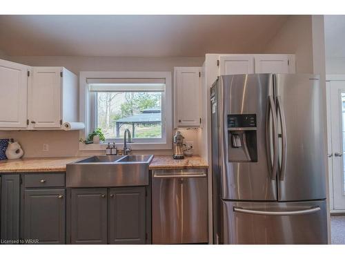 584540 Beachville Road, Woodstock, ON - Indoor Photo Showing Kitchen With Double Sink