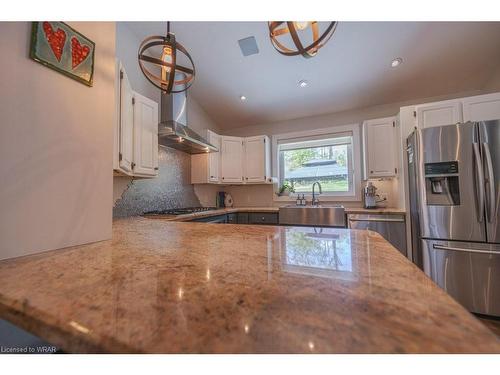 584540 Beachville Road, Woodstock, ON - Indoor Photo Showing Kitchen With Double Sink