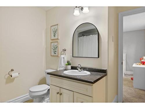 423 Deer Ridge Drive, Kitchener, ON - Indoor Photo Showing Bathroom
