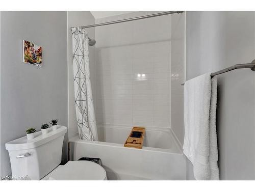 417-690 King Street W, Kitchener, ON - Indoor Photo Showing Bathroom