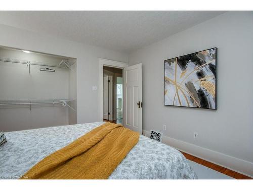 36 Union Street E, Waterloo, ON - Indoor Photo Showing Bedroom