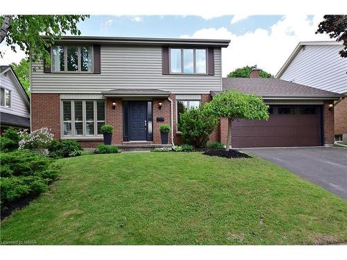 144 Candlewood Crescent, Waterloo, ON - Outdoor With Facade