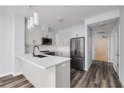 507-60 Charles Street W, Kitchener, ON - Indoor Photo Showing Kitchen With Stainless Steel Kitchen With Double Sink