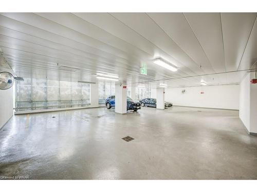 507-60 Charles Street W, Kitchener, ON - Indoor Photo Showing Garage