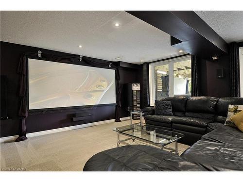 1230 Dunbar Road, Cambridge, ON - Indoor Photo Showing Living Room
