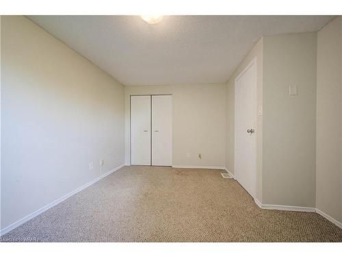 170 Ironwood Road, Guelph, ON - Indoor Photo Showing Other Room