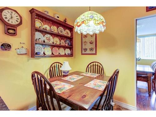 102-380 Champlain Boulevard, Cambridge, ON - Indoor Photo Showing Dining Room
