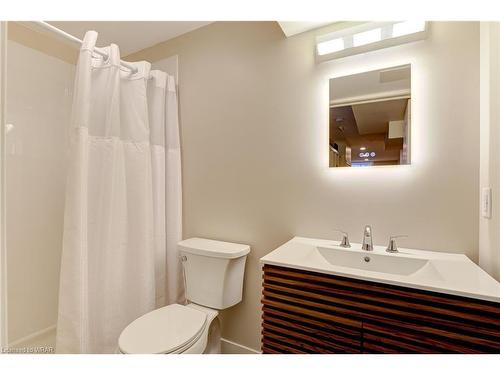 254 Tartan Drive, London, ON - Indoor Photo Showing Bathroom