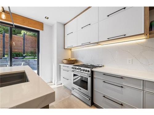 28 Anvil Street, Kitchener, ON - Indoor Photo Showing Kitchen
