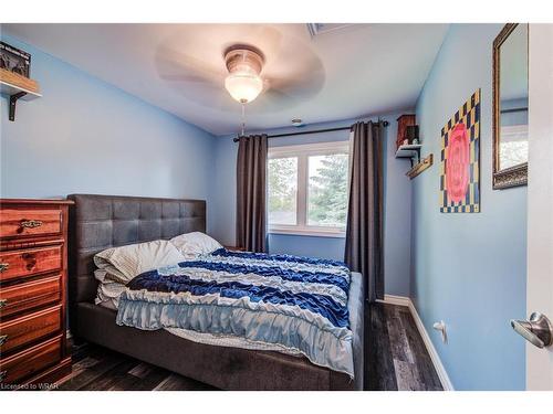 29 Gracefield Crescent, Kitchener, ON - Indoor Photo Showing Bedroom