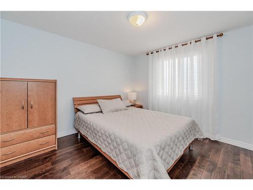 54 Hearthwood Crescent, Kitchener, ON - Indoor Photo Showing Bedroom