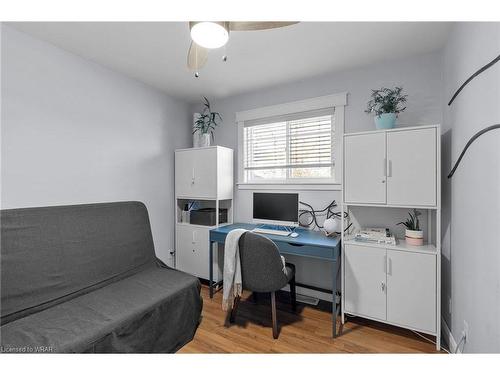 2648 Wilson Place, Innisfil, ON - Indoor Photo Showing Bedroom