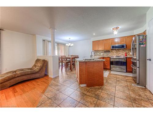 156 Sofron Drive, Cambridge, ON - Indoor Photo Showing Kitchen