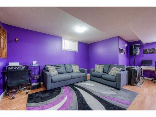 4 Schueller Street, Kitchener, ON - Indoor Photo Showing Living Room