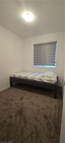 49-461 Blackburn Drive, Brantford, ON - Indoor Photo Showing Bedroom