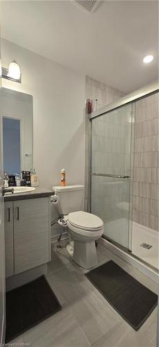 49-461 Blackburn Drive, Brantford, ON - Indoor Photo Showing Bathroom